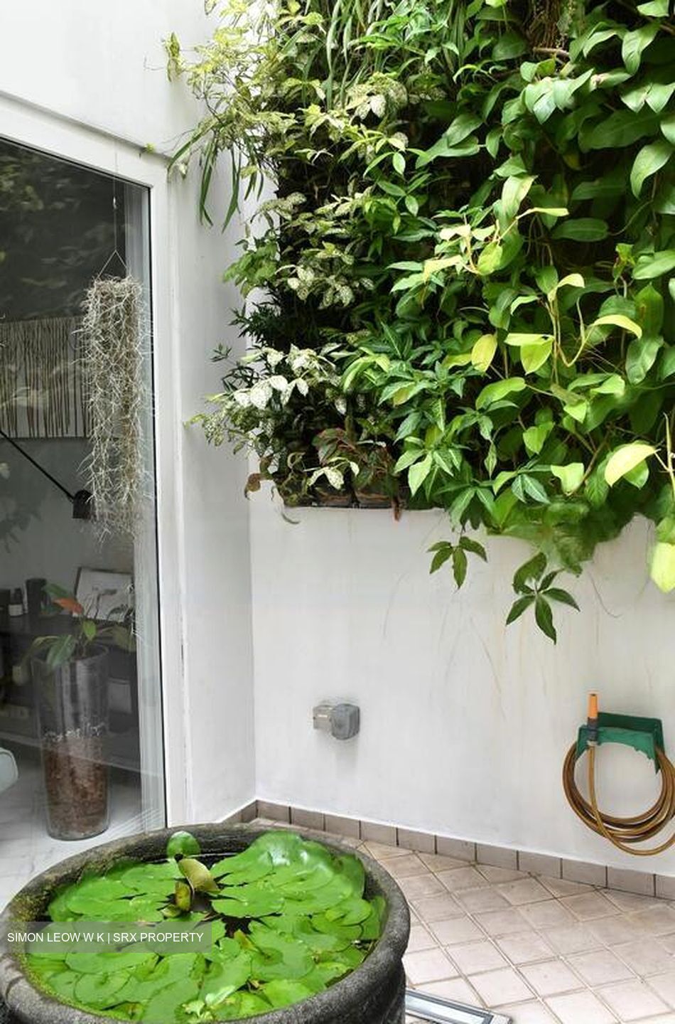 Sembawang Hills Estate (D20), Terrace #454549861